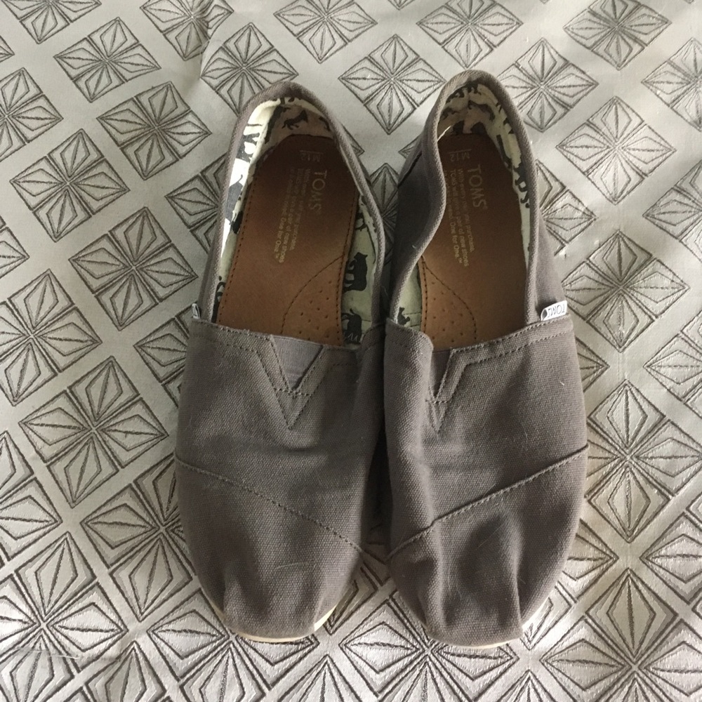 Toms